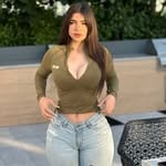 Alina Rose(alinnarosee)'s profile avatar