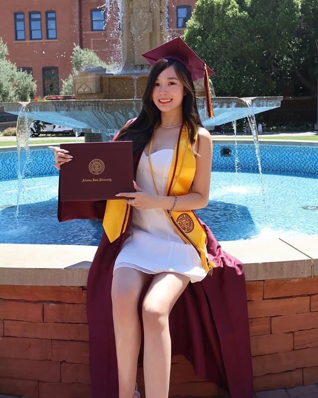 Feeling incredibly grateful to graduate Summa Cum Laude (CGPA 3.95) with a Bachelor of Science in Biochemistry from Arizona State University, The College of Liberal Arts and Sciences 👩🏻‍🎓🥼🧪Throughout my time at ASU, I was grateful to be involved in so many meaningful roles and communities that shaped my university journey:* Recipient of the Inspiring Global Citizen Award* Student Speaker of the International Students Graduation Convocation* Scholar of the New American University Scholarship* Teaching Assistant for Organic Chemistry* President of the Malaysian Students’ Association* Student Worker – Social Media Assistant of the International Students and Scholars Center* Marketing Director of Women in STEM* Member of the Devilettes Dance Team* Active Member of the Sigma Kappa Sorority* Winner of the 2024 Earth Day Every Day Design ContestI know this caption is way longer than my usual posts, but I couldn’t help sharing this unforgettable journey with you all 🤭 Thanks for being part of it, now let’s see what’s next! 🤍 #ASUGrad #classof2025 #arizonastateuniversity by @reishan.leo