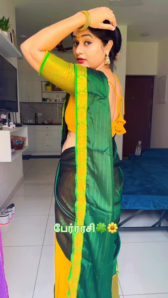 This is how got ready 🤭for perarasi reel 💚💛🌼🍀🫰🏻Clearing draft 🫰🏻•••#instadaily #vennilavibes #grwm #grwmoutfit #halfsaree #pottalamuttaye #ilovemyfollowers #maketrend #trendingsong❤️ #solomo #v #love