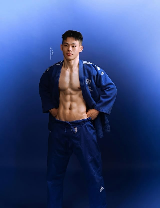 -🥋👦🏼🩲Photographer : @deepnightjustin Hair Stylist： @kyo__huang#ntnu by @deepnightjustin