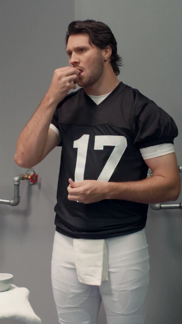 #Ad Had a blast shooting these Wonderful Pistachios commercials. Pumped for y’all to check them out! by @joshallenqb