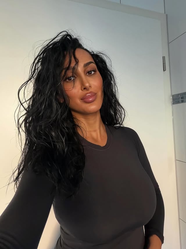 Back to my natural hair🦁 by @nahrinsan
