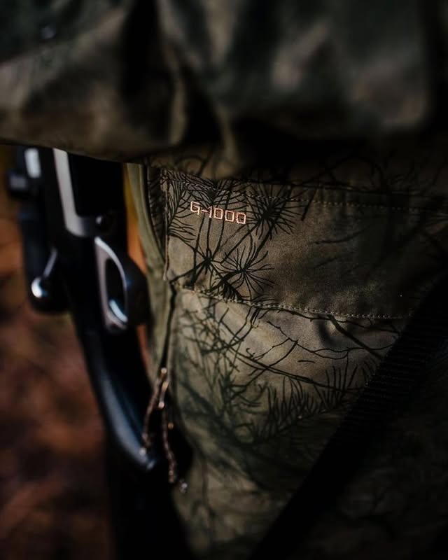 G-1000 Silent has a brushed surface that gives it a soft, comfortable feel and means less rustling when you move. This makes G-1000 Silent particularly suitable for clothing designed for hunting. It has the same proven and reliable properties as G-1000 Original and is therefor many hunters natural choice. #conscioushunting by @fjallravenhunting