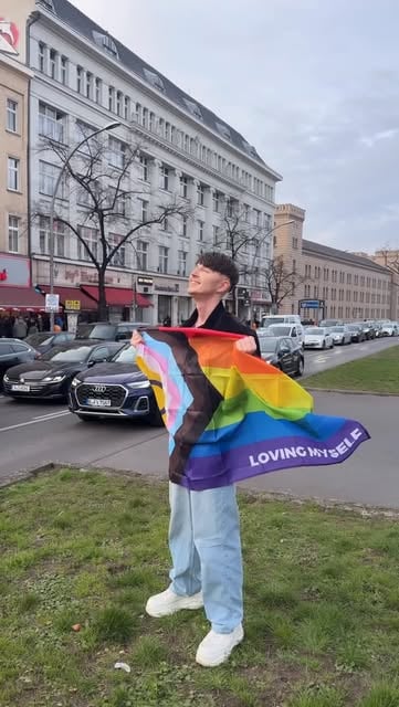 Zu queer? Zu viel? 
NEIN - GENAU RICHTIG! 
Hier ist dein SAFE SPACE - ACOUSTIC PRIDE

#lgbtiq #pridemonth #pride2026 #queer