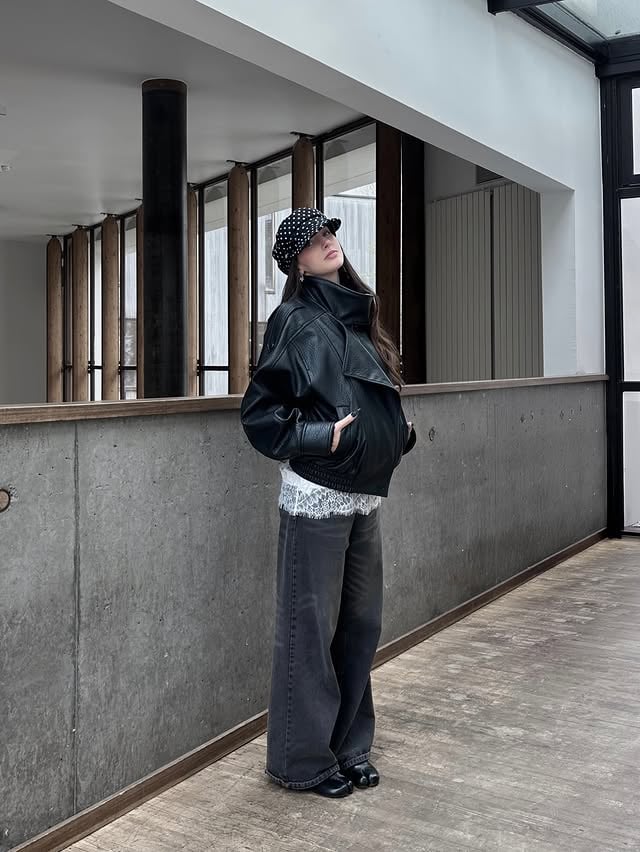 hopefully this is my last winter outfit post ⋆｡𖦹 ˚ #fashion #ootd #cider by @red_doll_ars
