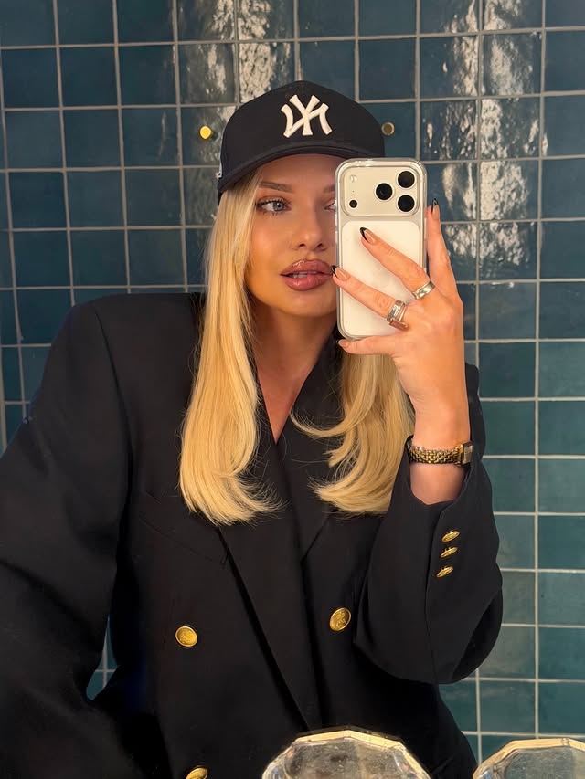 on this weeks episode: by @allisimpson