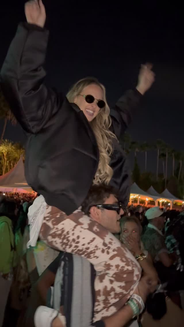 ✨ BIEBERCHELLA 4EVER ✨#coachella #bieberchella #happiness by @alexaluria