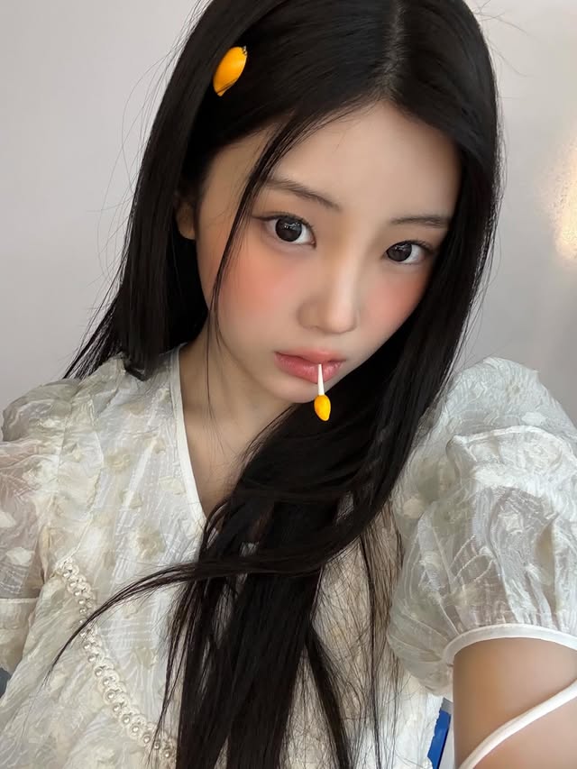 🐿️🥭#illit #wonhee by @wonheeiillit