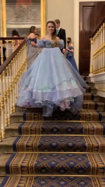 What if Cinderella did not just loose her shoes but also fell out of them 🫣✨

A little throwback to when I fell down the stairs dressed as Cinderella at my first ball! 😅

#cosplay #costume #cinderella #princess #dress