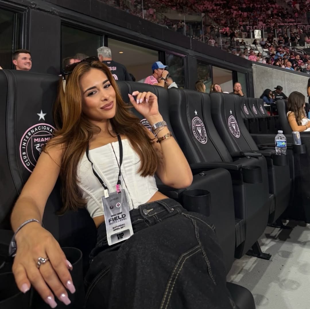 Estrenando nuevo estadio 🏟️⚽️✨ @intermiamicf x @1800nofault Gracias por la invitación 🥰😁 by @lelihernandez