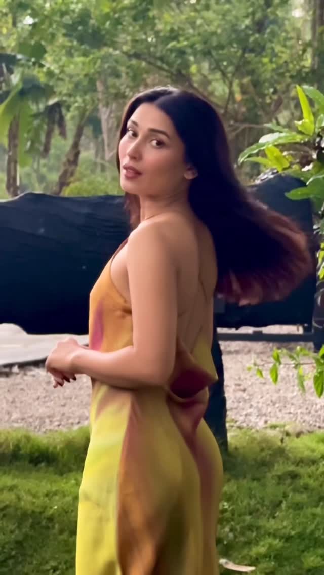 Keh do na, mei sharma ke keh dungi Maine bhi dil diyaaaaa….#explore #akritinegi #trendingvideo #viral #love
