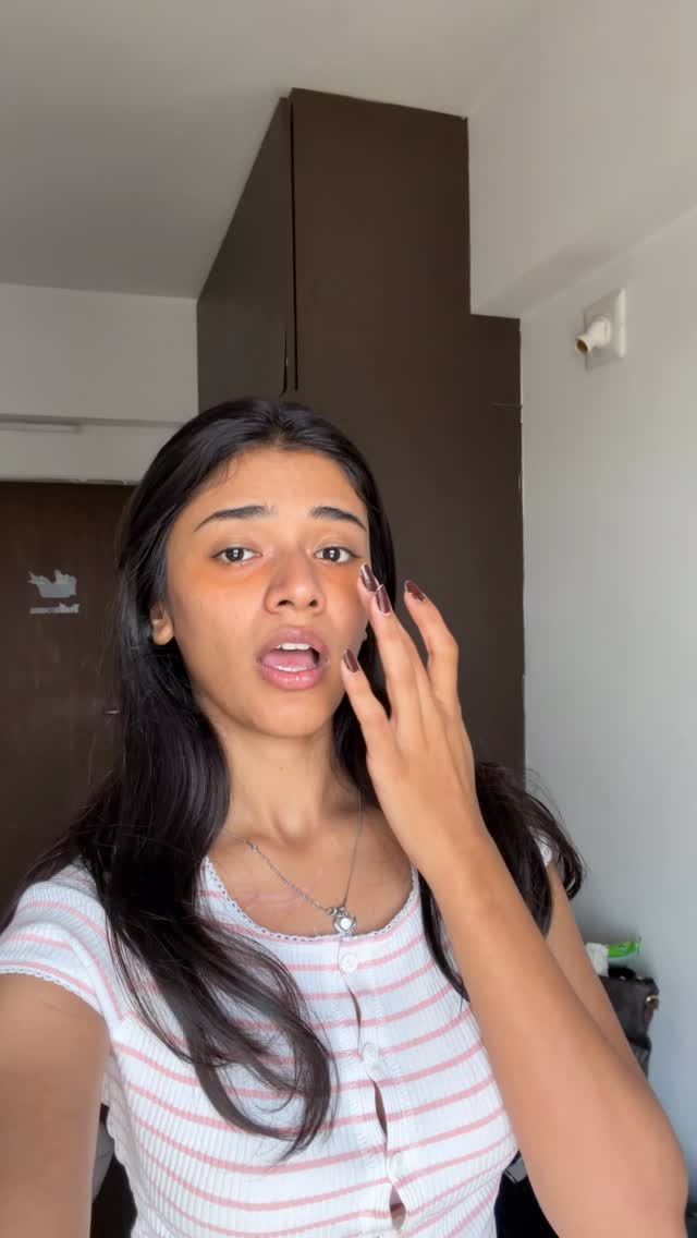 Saif Ali Khan said WOWW😌I tried this eye make up for the first time, how is it? Anyways, don’t forget to drink water. Stay Hydrated. Its too hot outside. #newreel#trendingreel#fyp#explore#viral by @tanviddixit