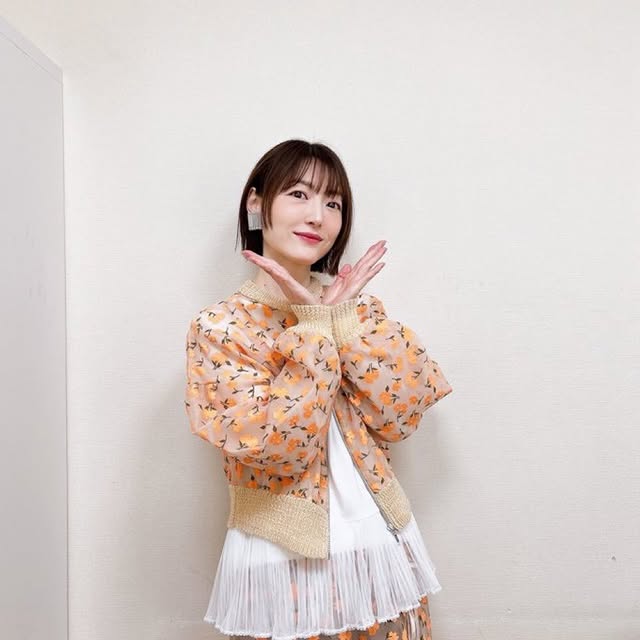 2026年、先週までのぽかぽか衣装まとめです☺️✨1枚目 muveil tamas2枚目 tamas3枚目 clane4枚目 muveil tamas5枚目 loisir adieutristesse tamas6枚目 clane7枚目 clane8枚目 muveil tamas10枚目 muveil 11枚目 thenorthface 12枚目 muveil13枚目 clane14枚目 3etdemi tamas15枚目 congespayesadieutristesse adieutristesse lorsir tamas16枚目 muveil tamas17枚目 muveil tamas18枚目 muveil tamas by @hanazawa_kana.official
