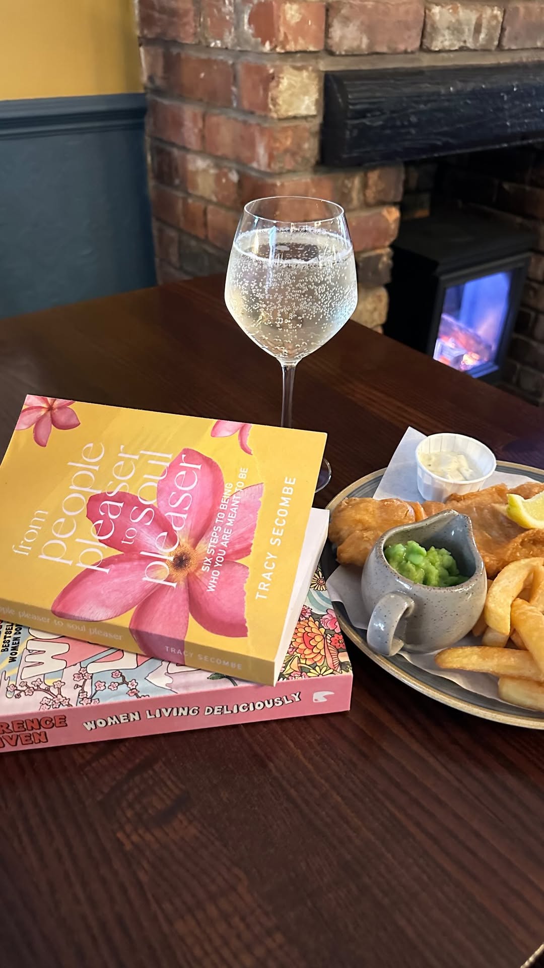 If Sureet’s not in the kitchen, she’s in someone else’s 👀🍽️#birminghamfoodie #birminghameats #foodfest #birminghammums #ukfoodie food festival 2026 by @sureetkular