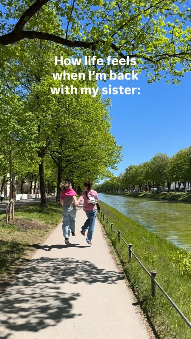 Morgen hab ich se wieder juhuuu🩷#sisterhood #girlhood by @lesfillesducoeur