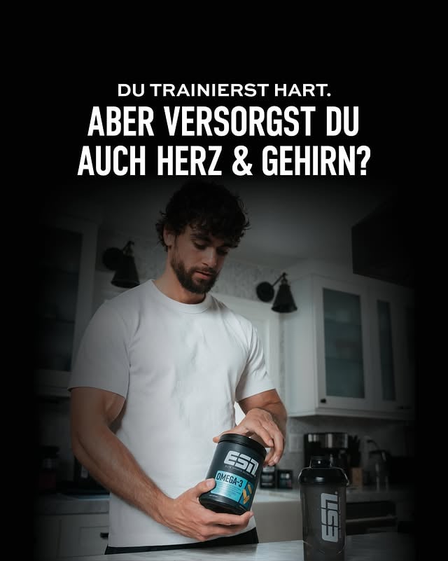Darum solltest du Omega-3 supplementieren 🐟Zahlreiche Studien belegen: Viele Menschen in Deutschland erreichen die empfohlene Aufnahme an Omega-3-Fettsäuren nicht allein durch die Ernährung. Dabei kann ein Mangel an Omega-3 Auswirkungen auf verschiedene Funktionen im Körper mit sich bringen, wie zum Beispiel:- Herz-Kreislauf-System - Kognitive Leistungsfähigkeit - Sehkraft & visuelle Belastbarkeit - Haut & Zellgesundheit - Entzündungsbalance & Regeneration Deshalb kann eine gezielte Omega-3-Supplementierung eine sinnvolle Ergänzung sein, um deinen Körper täglich optimal mit EPA und DHA zu versorgen. Supplementierst du Omega-3? ⬇️ by @esncom