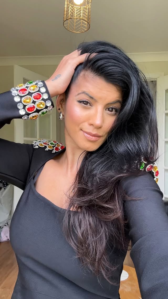 It’s crazy how much an outfit can change everything about the way you feel and the way you come across. One can makes you feel powerful, the other makes you feel girly! 🖤Outfits @bellabarnett.official use code Sureet15 ✨AD|#fashion #style #stylist #birmingham #wolverhampton by @sureetkular