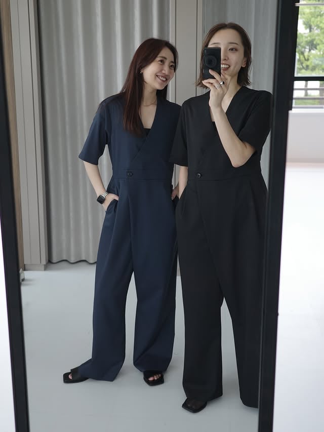 日常はもちろんオケージョンにも使えるラップオールインワン⚪️@marw_unitedarrows_official 昨年似たようなオールインワンを販売したんだけど、それをPOPUPでみなさんが試着してくれてる様子からシルエットをブラッシュアップして作ったもの☺︎かんだま 159cm 36サイズ着用やまぐち 157cm 36サイズ着用 @misaki_ymgh 着心地はそんなにタイトじゃないのにスタイルアップ効果抜群で、私自身は着るたびにじわじわきてる🙄♡くぅーーーーー#marwunitedarrows #オールインワン by @koike_weekend