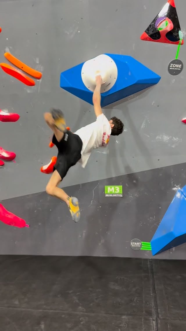Target practise 🎯 Not the cleanest send but a cool one 🔥@redbulluk @gowod_mobilityfirst #climbing #bouldering #training by @toby_climbing