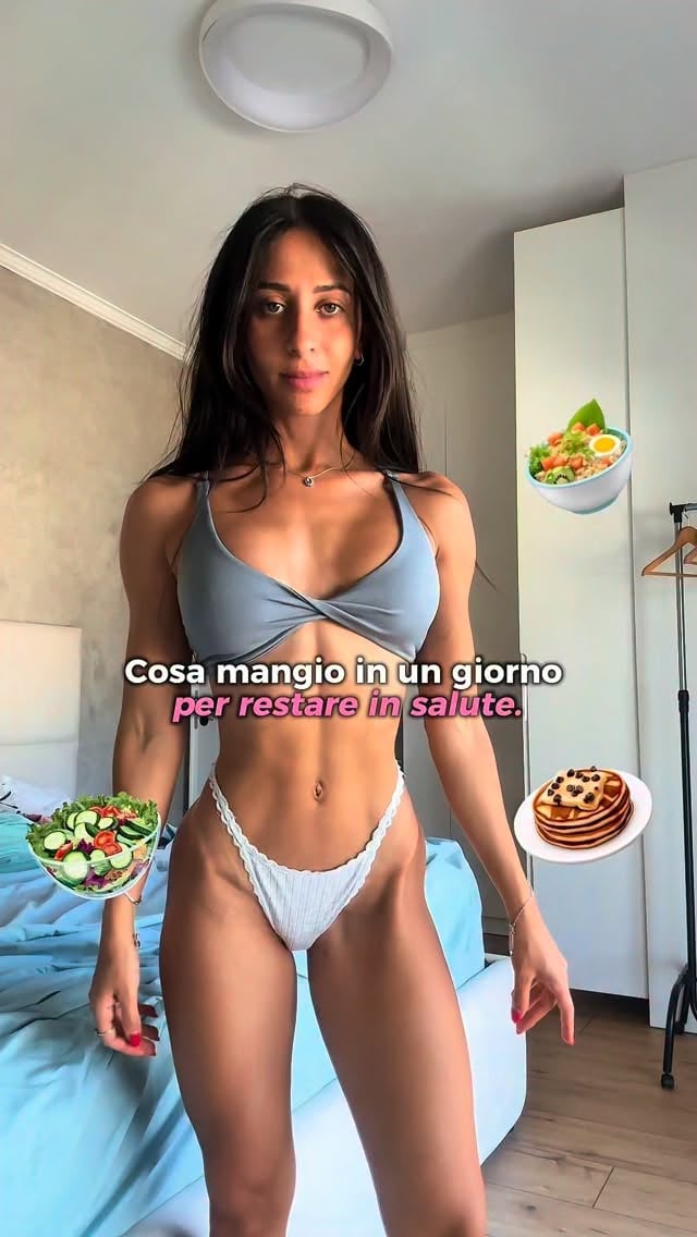 Cosa mangio per restare in salute?Soluzioni semplici, bilanciate, gustose ma soprattutto in grado di fornirmi tutte le energie necessarie per affrontare al meglio la mia giornata.Aver acquisito una corretta educazione alimentare mi permette di fare sempre le scelte più consapevoli per il mio corpo, ascoltando il mio senso di fame ed esattamente ciò che desidero in determinato momento per garantirmi sostegno, energia e brillantezza mentale. Nessuna caloria, nessuna gestione dei macro nutrienti, solo ascolto e consapevolezza. Questo è ciò che su di me funziona e non vuole essere un modo per replicare il mio stile di vita, ma può darvi degli spunti utili per ricreare delle ricette gustose e semplici per rendere i vostri piatti meno noiosi! Ma soprattutto far capire che il cibo non è un nemico, ma l’alleato principale per la nostra energia!Ma se non sai come comporre un piatto bilanciato e ad oggi non hai acquisito una corretta educazione alimentare ti invito ad affidarti ad un professionista.📲 cliccando il link in bio troverai i percorsi di educazione alimentare con le nutrizioniste del mio Team#alimentazione #food #whatieat #fitness #nutrition by @ilariamaiolo