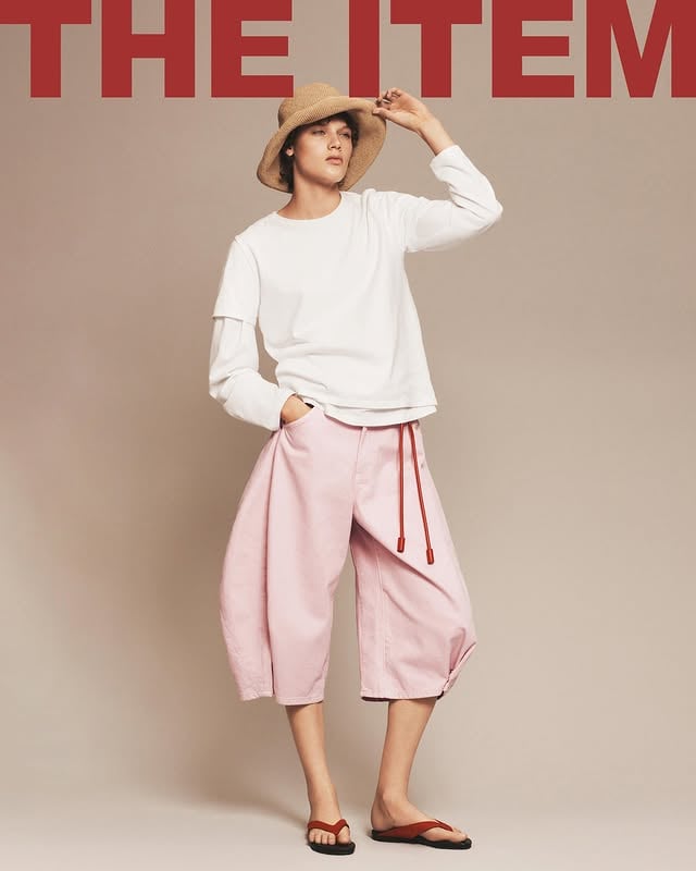 THE ITEMTHE PINK WIDE-LED BERMUDAA signature piece for a uniquely curated wardrobe.Discover one new item every monday.#zara #zarawoman #theitem