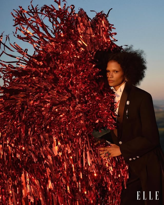 SAYONARA for ELLE BRAZIL@sayonara.ara_ @ellebrasil Editorial Direction: @susanabarbosaCreative Direction: @luciano_schmitzPhotography: @josefinabiettiFashion Editing: @suyane_ynayaBeauty: @ivanbarriaa with @givenchybeauty @keunehaircosmeticsSet Art Direction: @andersonrodriguez #NEWYORKMODELS by @newyorkmodels