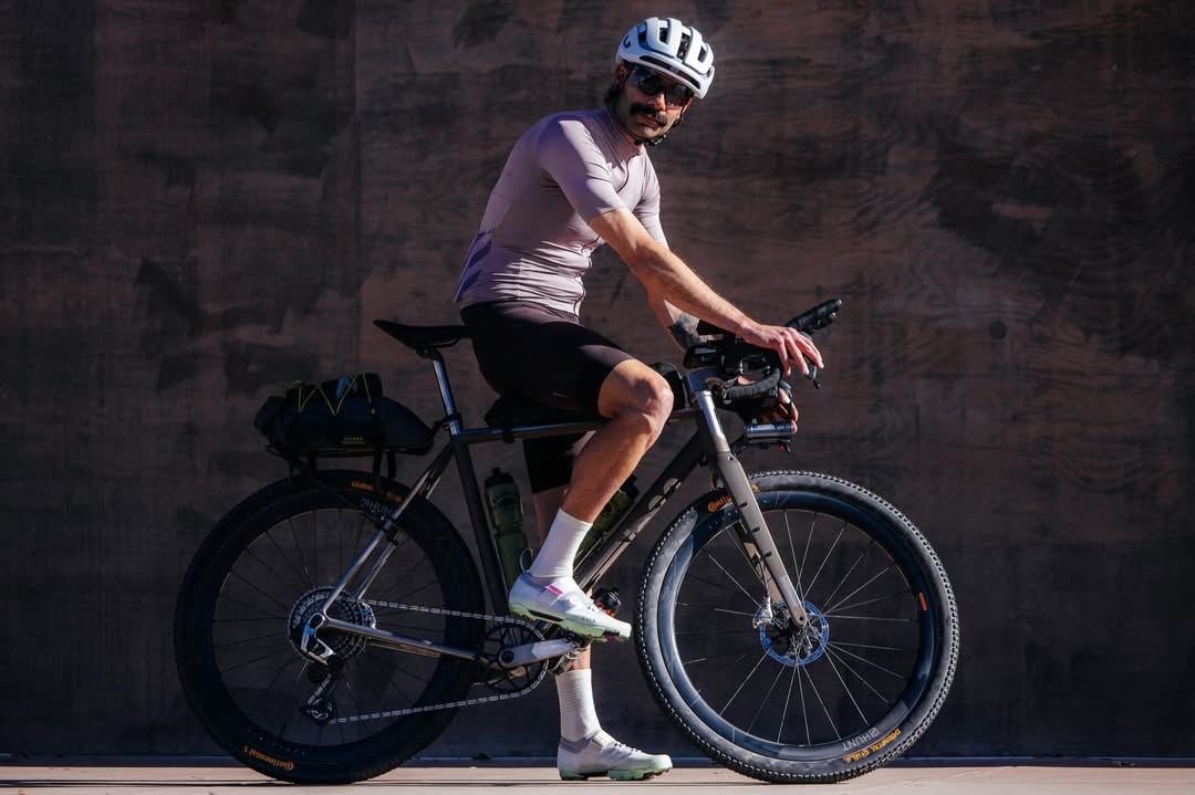 Later today, @racemetalbikes embarks on a 350-mile odyssey across the Flint Hills of Kansas. Let’s take a look at his gravel race bike, a @22bikes Drifter built to take on the Unbound XL by @theradavist