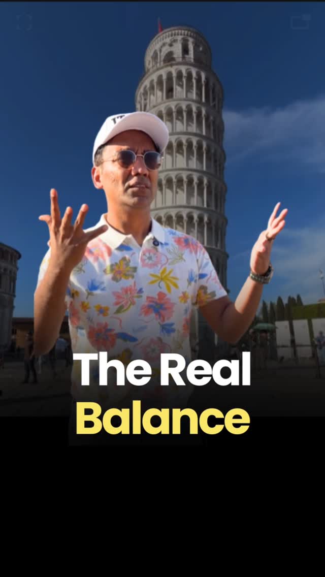 3-2-1 rule How to build a balanced pizza 🍕Start with a thin crust.Then follow the 3-2-1 rule:✅ 3 vegetable toppingsMushrooms, onions, bell peppers, spinach, tomatoes, arugula✅ 2 protein toppingsGrilled chicken, shrimp, paneer, tofu✅ 1 cheeseMozzarella is enoughSkip:❌ Extra cheese❌ Stuffed crust❌ Double meat❌ Creamy saucesA balanced pizza has:✔ Protein from Paneer, Tofu or Meat✔ Fiber from vegetables✔ Carbs from the crust✔ Fat from the cheesePizza doesn’t need to be unhealthy. The toppings decide whether it’s a balanced meal or a calorie bomb. by @priyapal_vibes