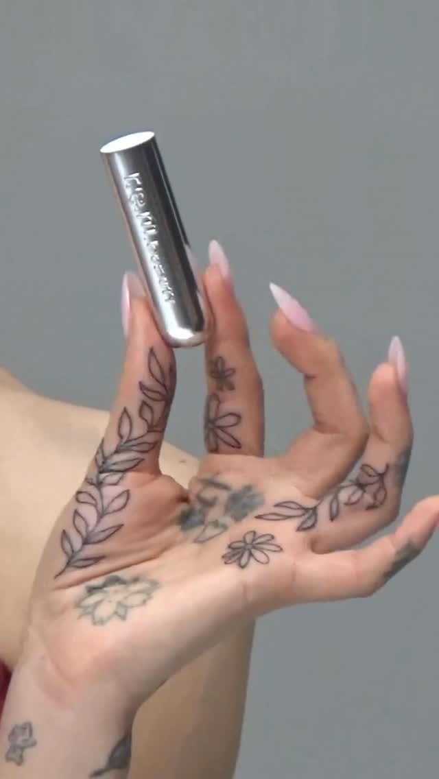 your lips, but better ♡

see you tomorrow at 12pm est