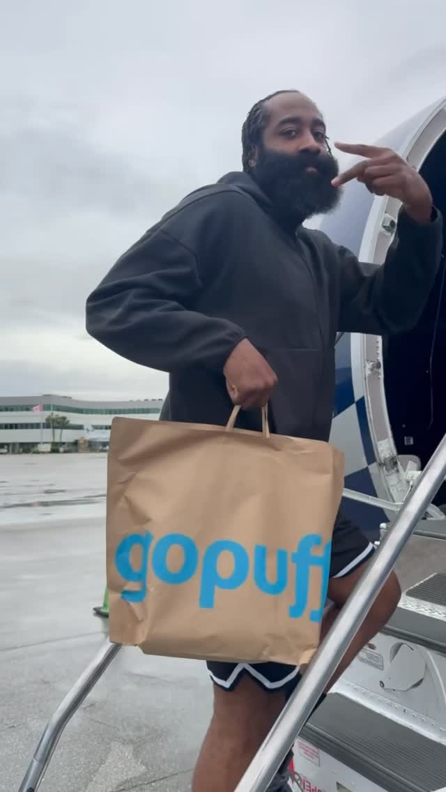 Last minute flight essentials ✈️

@jhardenwines secured.
Go by @gopuff handled the rest.
