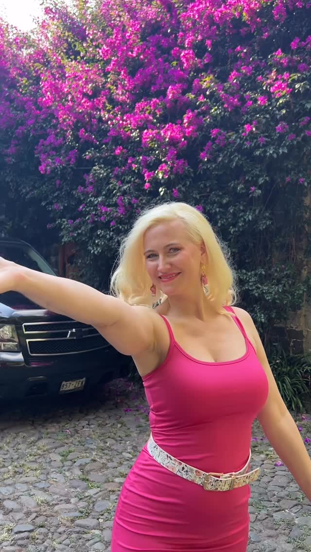 Thank you Eco Tour México for a wonderful tour in San Angel, CDMX !😍🤗 contact Ecotourmex.com on WhatsApp to book your own tour: +52 55 4249 8123#sanangel #mexicocity #ecotourméxico by @ladyhoeppermann