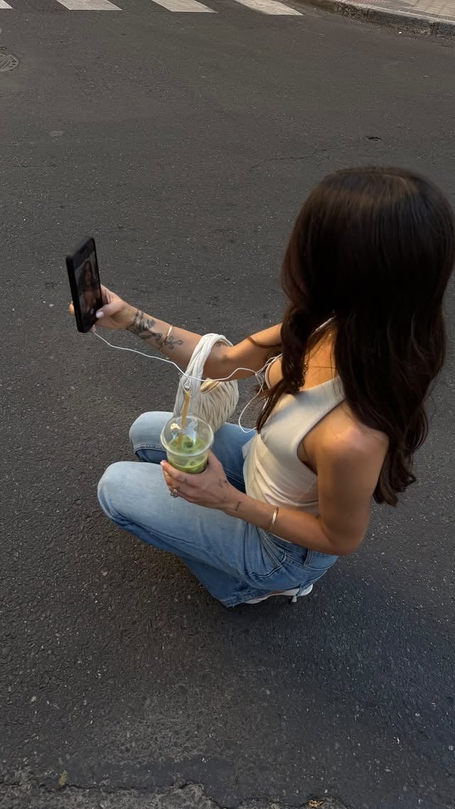 MM4 Le Ballet 🩰 is coming… 4/6 @maison.matcha El mejor matcha, café de especialidad, smoothies como los de nuestra amiga @haileybieber y muchas delicias más ✨🫧🥤🍵💚y por supuesto el local más aesthetic de la ciudad 🫰🏻Pd: si entras en nuestro local, a mano izquierda podrás abrir la puerta y adentrarte en @batelierstudio para ser un@ barre/ballet girl/boy y ponerte bien cañon@ (L) by @violeta