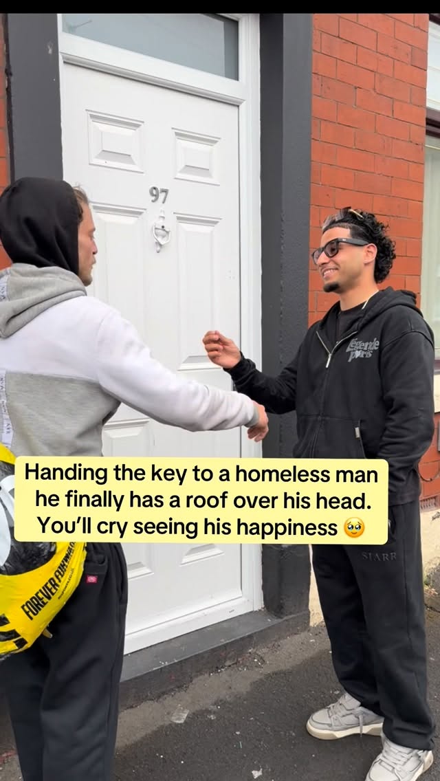 Now I can sleep peacefully, knowing I kept my promise. I’ve put a roof over this homeless man’s head and given him a real home. Thank God, I was the reason this happened — I got to help him get his life back on track.

Thank you so much to everyone who stood with me and helped me make this possible. If it wasn’t for your support, I could never have done this. This is why I do what I do ❤️#fyp #support #explore #help #kindness
