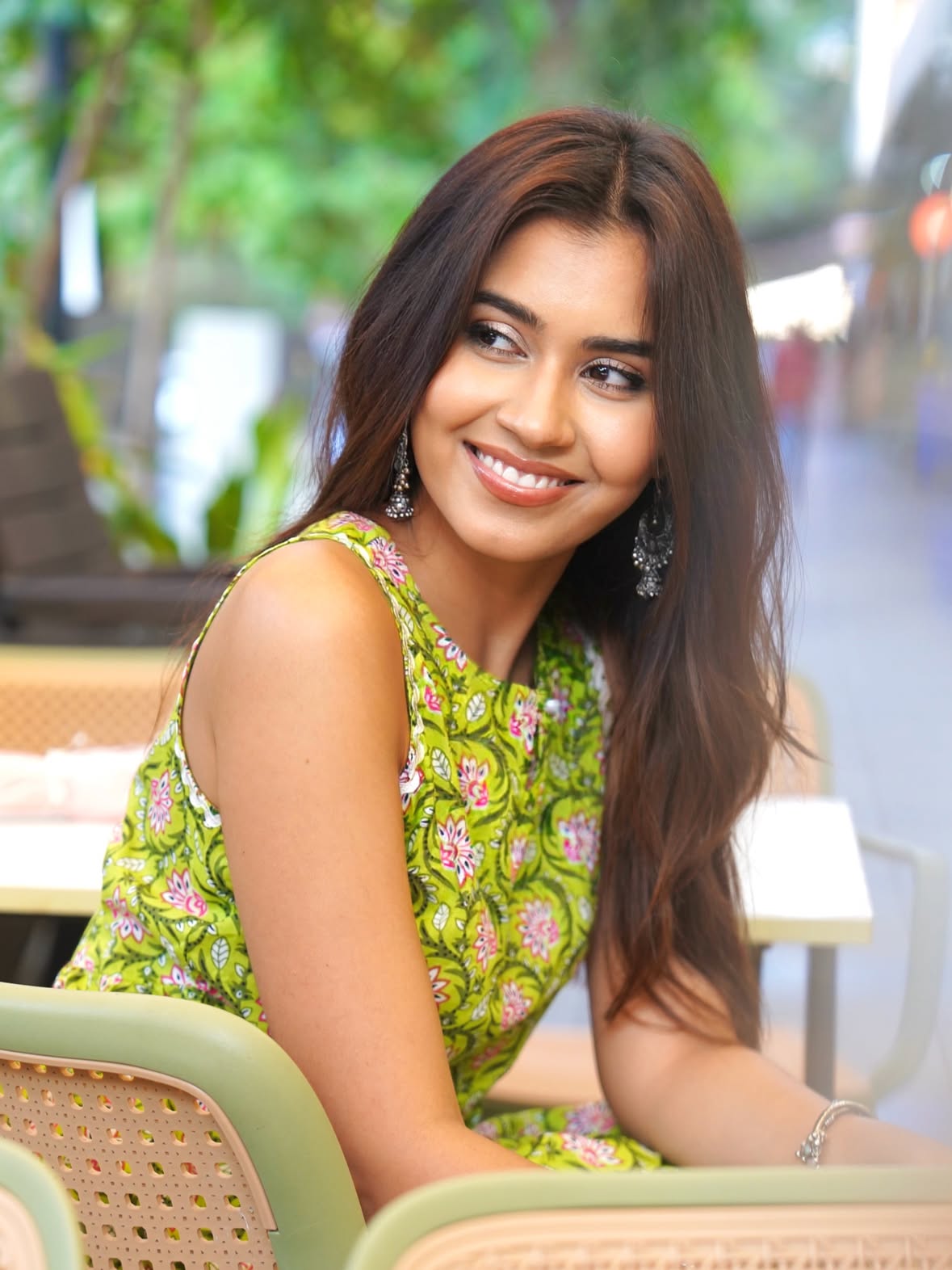 Bombay made me fall in live with old Bollywood again🥺🎞️📽️❤️⭐️

📸: @shayansphotography 
.
.
.
.
.
#akankshachoudhary #mtvsplitsvilla #explorepage✨ #oldbollywood #retro
