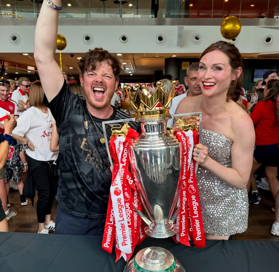 Well that’s a party I’ll never forget! ❤️ @richardjonesface and I DJing and singing (with lots of dancing) at the post parade @arsenal friends and family party with the whole men’s team and women’s team, to celebrate a historic moment for the club! 🏆 

The atmosphere was incredible. 

It may have been @richardjonesface’s favourite gig ever?! And so special to share it with our boy Kit and his friends. 

Swipe to slide 3 for some serious moves from my new dance partner and I 💃 🦖 COYG! Xx