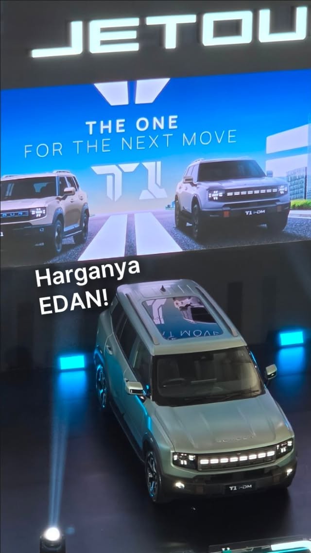 MENGGEMPARKAN!@jetourauto.id resmi meluncurkan T1, SUV kompak dibawah T2 dengan harga yang sangat menarik.Untuk periode launching, Jetour T1 dibanderol dengan harga mulai dari Rp 388 Juta untuk versi ICE, dan Rp 538 Juta untuk versi i-DM atau Plug-in Hybrid, harga ini khusus 500 konsumen pertama.Menarik gak nih harganya?#jetour #jetourt1 #jetourt1idm #jetourt2 #jetourindonesia by @ber.kendara
