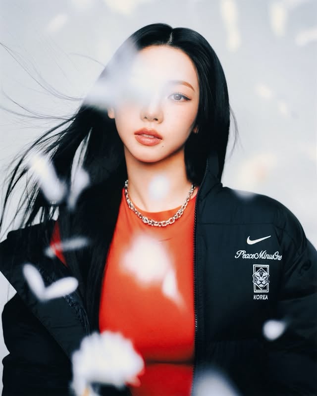 The forms are different, but the energy beneath us is always the same. One pulse. Coming soon
@nike @thekfa