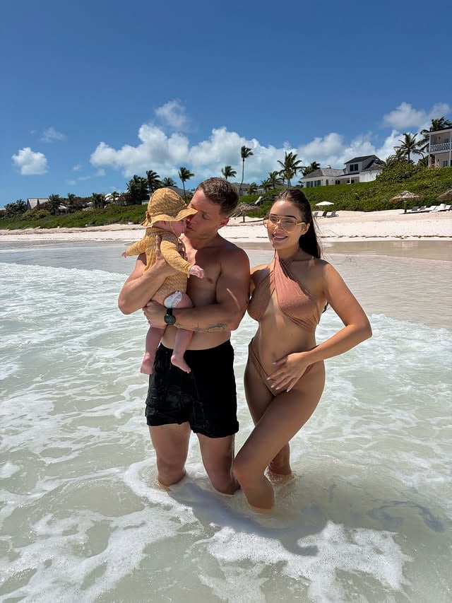 First trimester archives. A little bit of fun and a whole lot of 🤢🤢😅