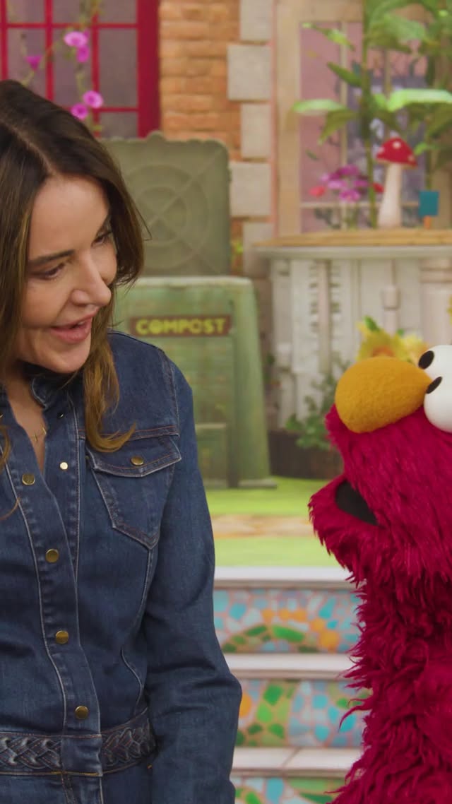 Just wait until Elmo finds out his new rock has a special talent. 👀