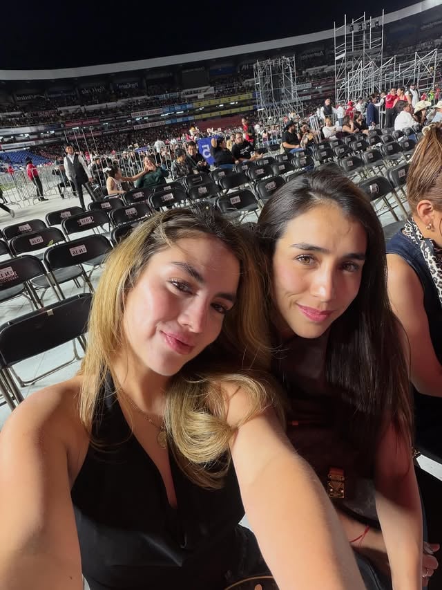 Te amo 😍😍😍 @paola_riosd by @gaabyrd