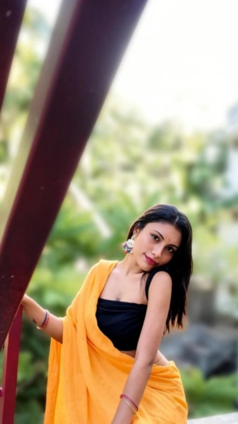 🧿🦋💛#trendingreels #trending #fyp #reels by @models_insta___