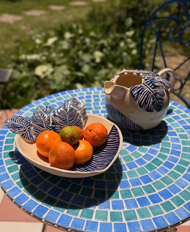 As minhas últimas peças que tiveram alguns percalços no caminho, mas como em tudo na vida, não perdi a esperança e os erros transformaram-se em características únicas. Sempre uma aprendizagem 👌🏻✍🏻 Ok não é bem como tudo na vida mas era para ficar mais bonito e inspiracional 🤣🤣🤣
#ceramic #carving #pottery #handmade #atelierdeceramica