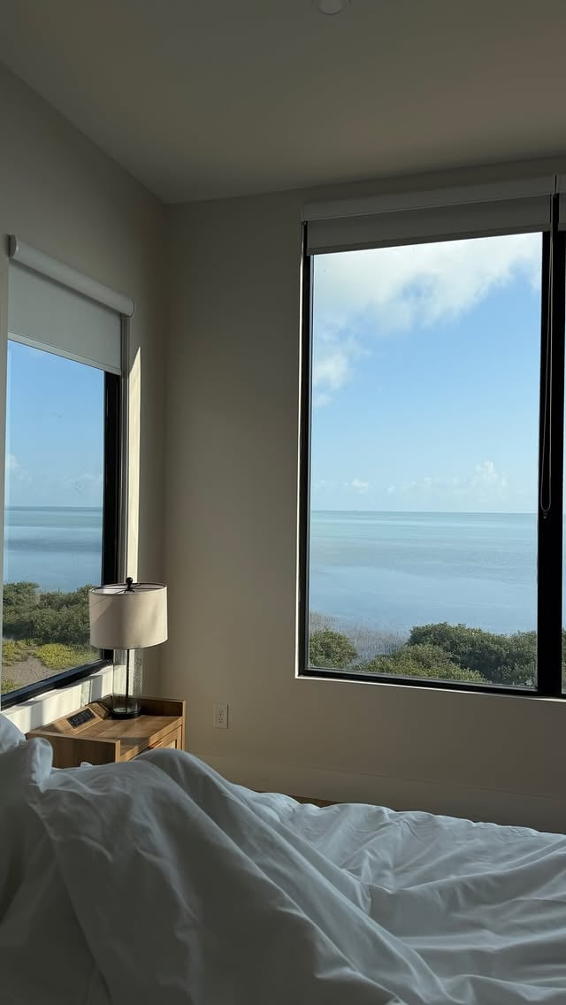 a mini staycation at south padre island because I really needed some time outside in the sun 🌞You can use my code ARDEN300 for $$ off your stay!Find the link to book in their bio @stayspacious #southpadreislandtx #staycation #spaciousbay #thingstodo #rgvtx by @aardenee