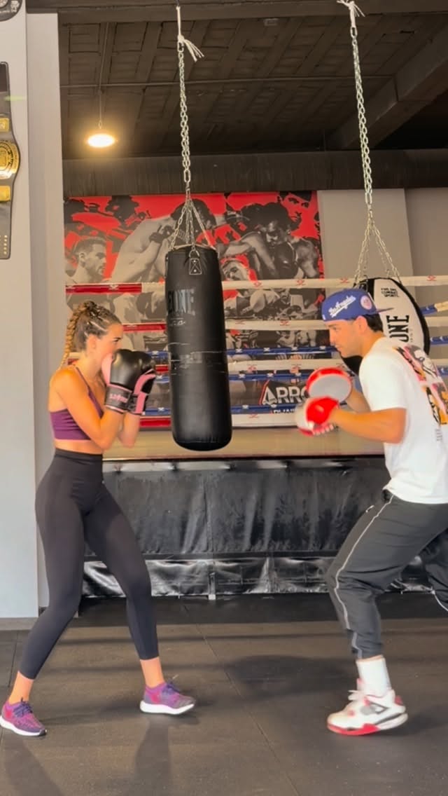Consistency is the key 🔑 
Treino individual 🥊 @rutecfcardoso14