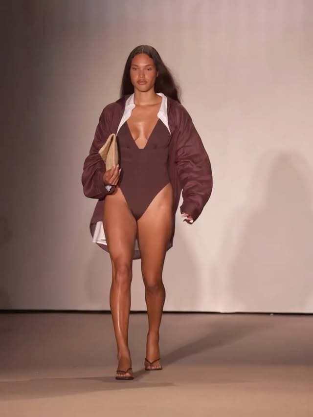 @meihelpu x @mondayswimwear #naturalmodelsla #naturalmodelsny by @naturalmodelsla