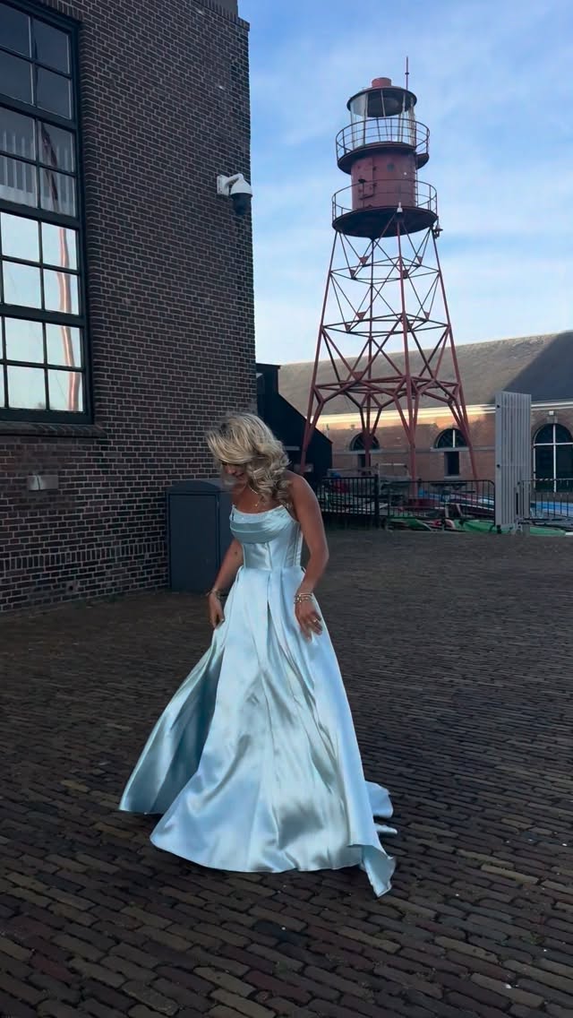 this dress 🩵 I feel like a princess 🥹 @studio.minc.official