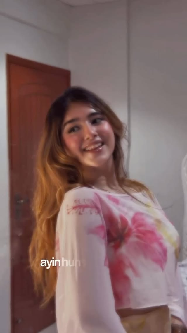 sindhi indie music now in 🇵🇰 

GUYS THIS IS LIKE MY SONG OMG I LITERALLY WAITED FOR A SONG LIKE THIS TO COME OUT @billi_khalid thankyou for creating this masterpiece!!!!!