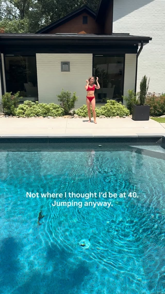 If someone told me 2 years ago I would be house hunting by myself, navigating divorce, hosting women’s circles, starting to teach yoga, and figuring out who I am all over again…I wouldn’t have believed you. But here we are. And you can either sink or swim. Stand or jump. And I’m jumping. It turns out the fear is worse in your mind than it is when you actually jump. You’ve got this. I’ve got this. 💦 by @lifebymallory