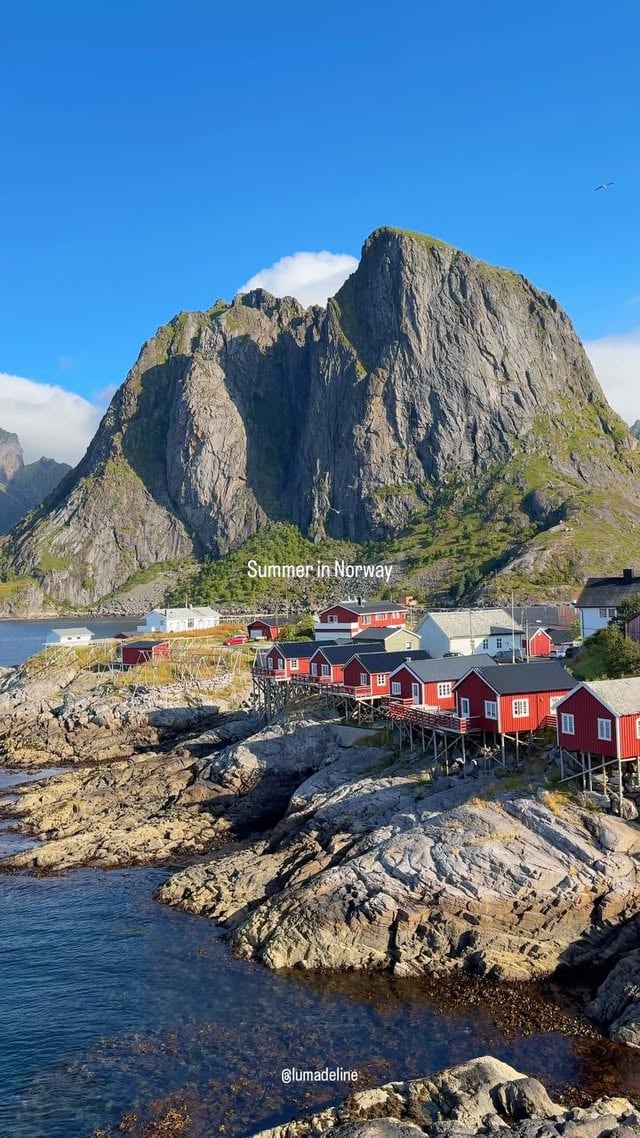 One of our favorite road trips!!! Breathtaking scenery, delicious cinnamon buns and apple cakes, few crowds, pleasant temperature, and nice people! Norway was a dream come true! 🚗 🇳🇴 🇳🇴🇳🇴#shotoniphone #roomwithaview #norway #summerroadtrip by @lumadeline