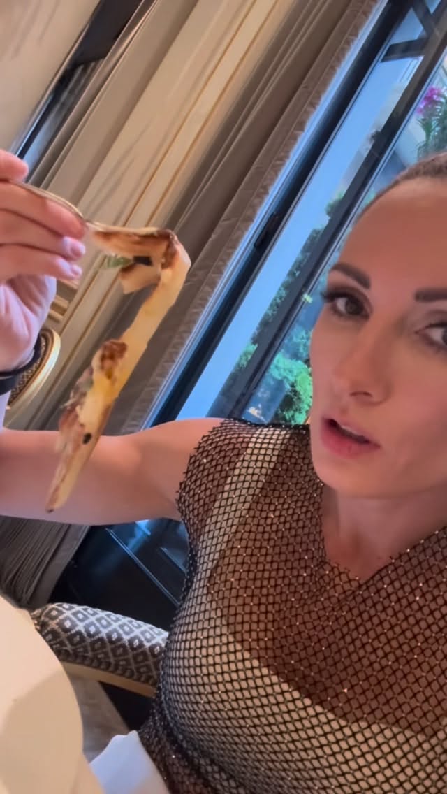 MY VACATION IS RUINED!!!! I CAN’T EVEN ENJOY MY DINNER AT A THREE STAR MICHELIN RESTAURANT!!!!